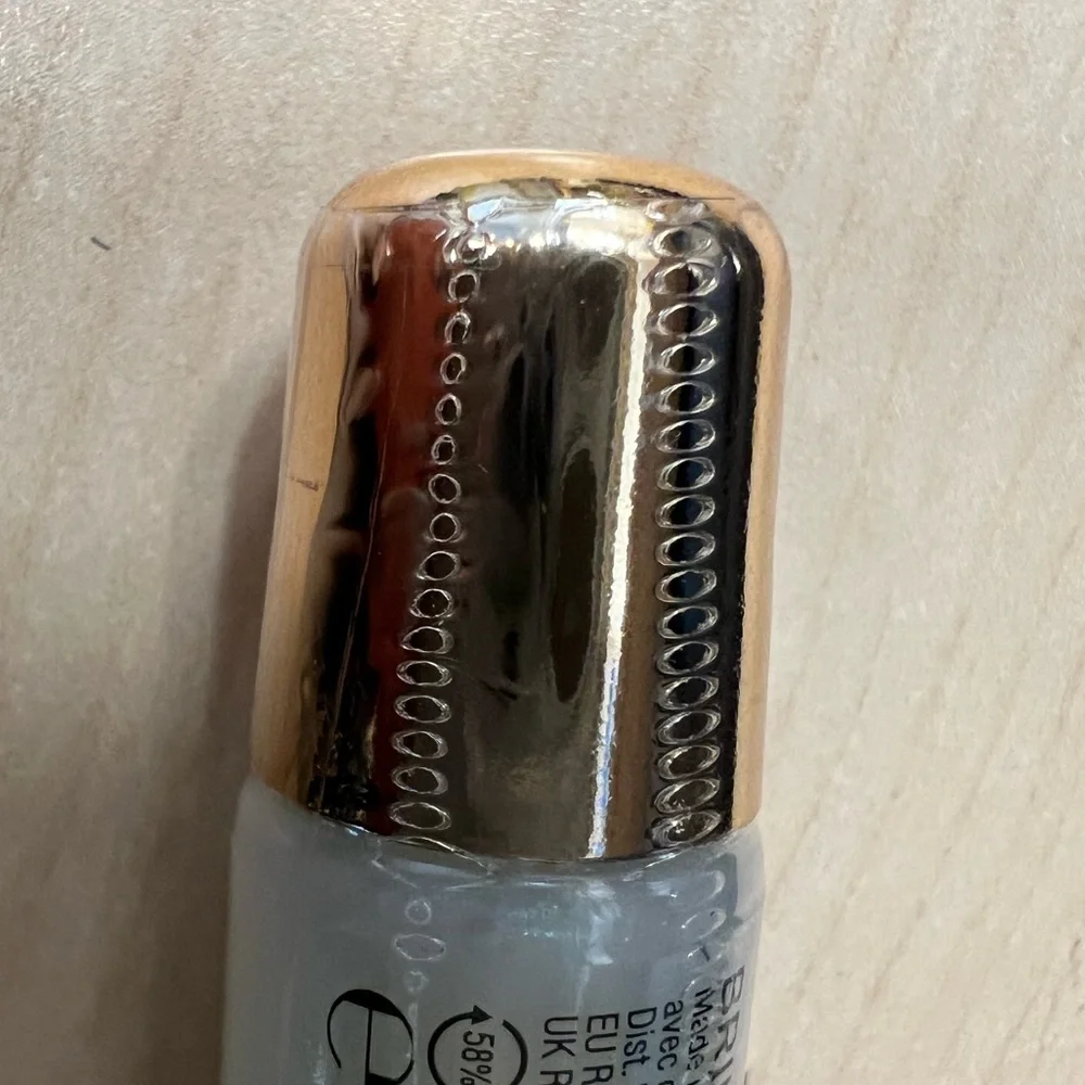 NEW Victoria’s Secret lipgloss - Picture 2 of 2